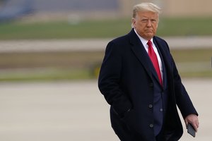 D. Trumpo administracijos vadovas M. Meadowsas užsikrėtė koronavirusu