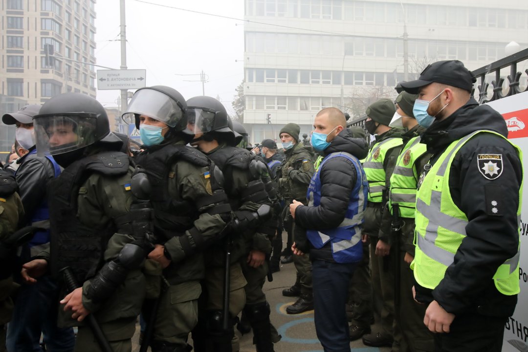 V. Zelenskio bandymas įgyvendinti svarbias reformas – nuviliantis: ukrainiečių kantrybė jau senka