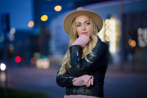 Pasaulinė sumaištis Baibą Skurstenę-Serdiukę įkvepė kūrybai