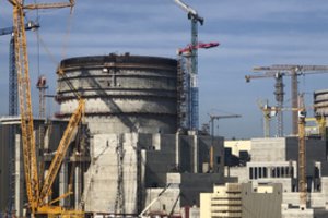 Paaiškėjo, kodėl Astravo AE sustabdė elektros gamybą: sprogo transformatorius