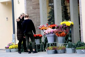 Tyrimas: dauguma lietuvių save priskiria viduriniajai klasei, gaunamomis pajamomis nėra patenkinti