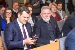 Socialdemokratų stovykloje – maišto nuotaikos: A. Sysas kibo į atlapus G. Paluckui