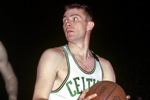 Mirė „Boston Celtics“ komandos legenda, su ekipa net 10 kartų laimėjusi NBA