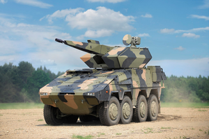 Naujųjų laikų ginkluotė: „Boxer“ pritaikė ir kovai su dronais