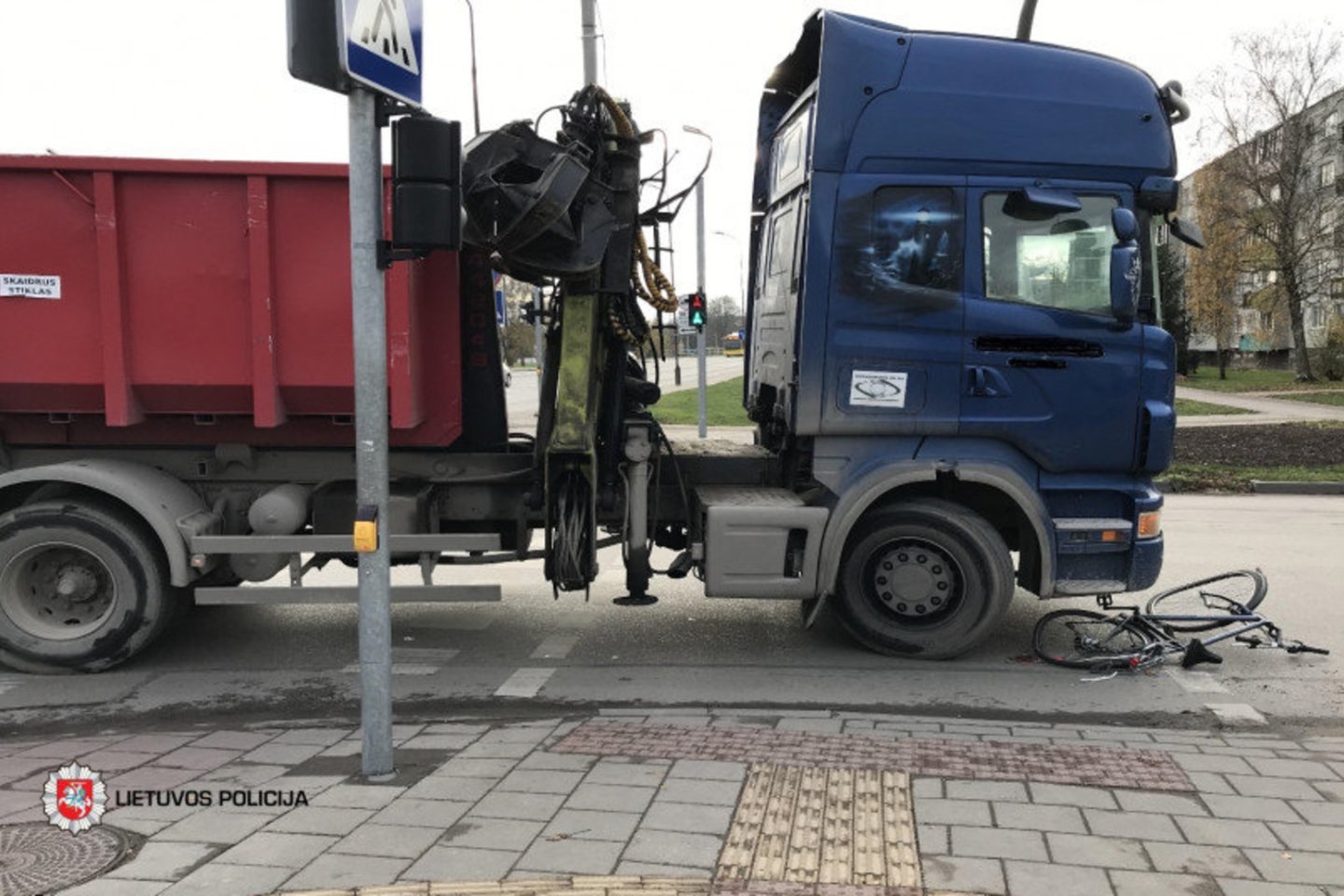 Praėjusios paros avarijose nukentėjo 10 žmonių.