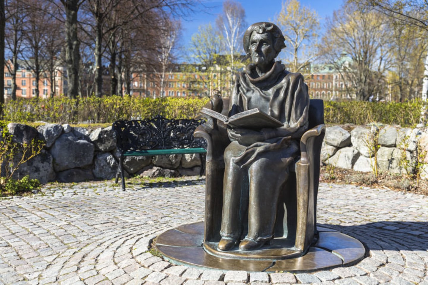1907 m. gimė švedų rašytoja, knygų apie Pepę Ilgakojinę ir Karlsoną autorė Astrid Lindgren. Mirė 2002 m.<br>123rf