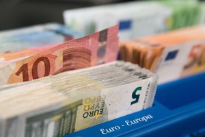 NVSC ir kitoms įstaigoms valdyti COVID-19 protrūkį papildomai skirta 1,9 mln. eurų