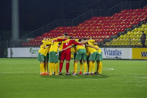 Emocijos po rinktinės pergalės: nerimą keliantys praradimai ir ypatingas G. Sirgėdo įvarčio šventimas