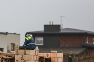 Statybų sektoriuje – kova be taisyklių: ar galima tikėtis mažesnių NT kainų?