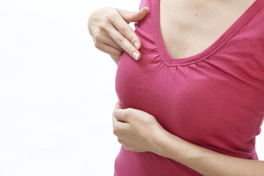 Gydytoja kreipėsi į moteris: krūties vėžio galima išvengti, tikrintis – būtina