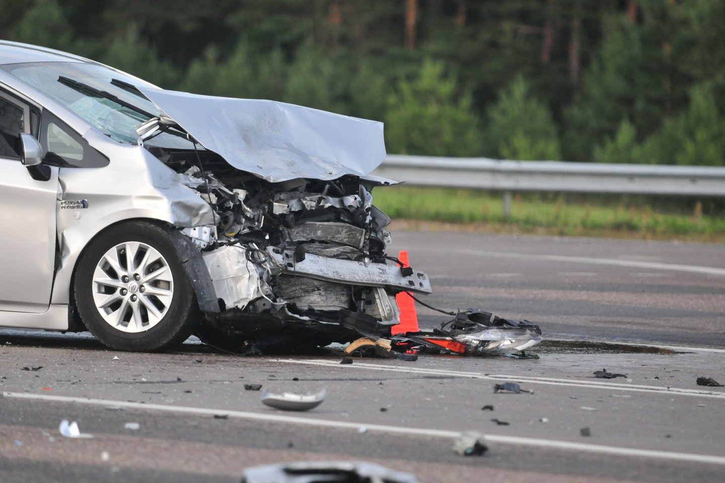 Daugiau nei dviejų transporto priemonių susidūrimai miestų gatvėse – neretas reiškinys, ypač nukritus termometrų stulpeliui ir esant slidžiai kelio dangai.<br>A.Vaitkevičiaus nuotr.