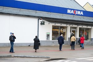 Koronavirusu užsikrėtė dar 3 „Maximos“ darbuotojai, daugėja pasveikusių