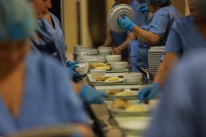 Apsukrus veikėjas įsisuko į maitinimo verslą: pasitikėjo be konkurso