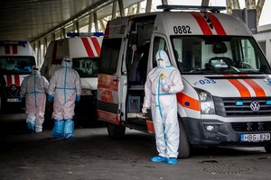 Tikslinama koronaviruso informacija: pakeista neištirtų atvejų statistika, specialistai atsiprašo dėl klaidų