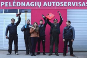 Už išskirtinio automobilių serviso vairo – charizmatiška ledi: kito tokio rožinio niekur nepamatysi