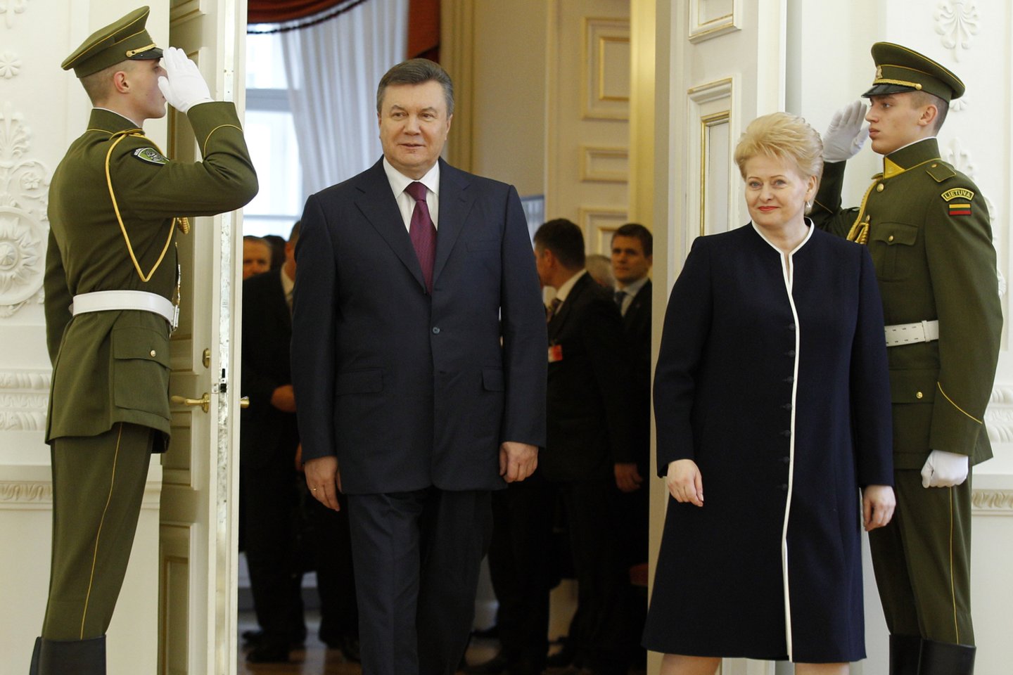 2013 m. Ukrainos prezidentas V.Janukovyčius per Europos Sąjungos Vadovų Tarybos susitikimą Vilniuje atsisakė pasirašyti, kaip buvo tikėtasi, Asociacijos sutartį su Europos Sąjunga. Kijeve prasidėjo prieš Ukrainos prezidentą nukreiptos demonstracijos ir neramumai, šalyje kilo politinė krizė.<br>M.Kulbio nuotr.