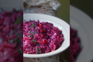 Mėlynųjų svogūnų pagardas: receptas, kuris tiks ir kasdienai, ir švenčių stalui