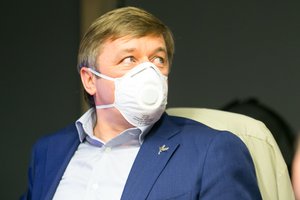 R. Karbauskis teigia nesuprantantis valdančiųjų veiksmų: panašu į spektaklį