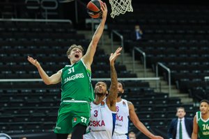 R. Jokubaitis – apie savijautą po koronaviruso, pirmąjį dėjimą Eurolygoje ir „Žalgirio“ žudiką M. Jamesą