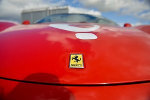  „Ferrari“ vadovas atskleidė, kodėl jie negamins elektromobilių