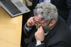 Seime – ir vėl sujudimas dėl koronaviruso: užsikrėtus kolegai testus atliko Liberalų sąjūdžio nariai