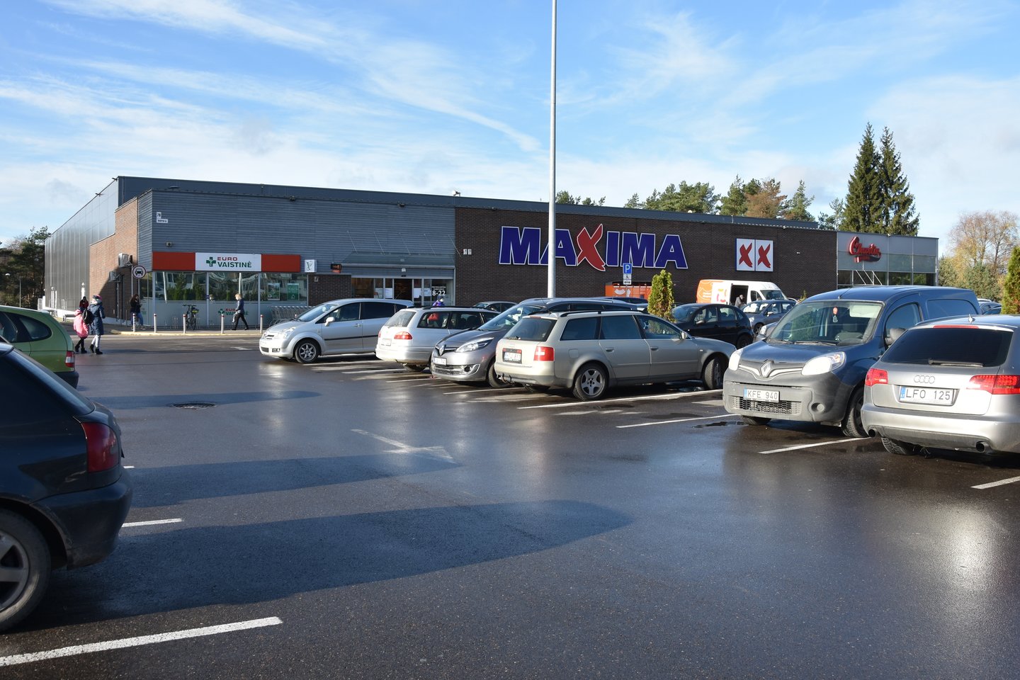 Tai pirmoji „Maxima“ parduotuvė Utenoje, atidaryta 2003-siais.<br> A.Srėbalienės nuotr.