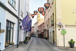 Nuspalvino vakarėjantį senamiestį – Vilniuje jau kvepia Kalėdomis