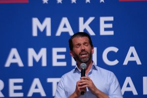 D. Trumpo vyriausiam sūnui patvirtinta COVID-19