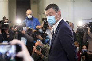 Sakartvelo opozicija boikotuoja parlamento rinkimų antrą turą 