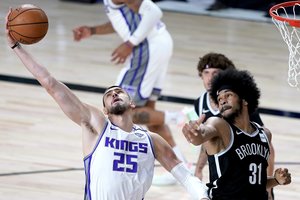 Ukrainos milžinas apsivilks „Raptors“ klubo aprangą