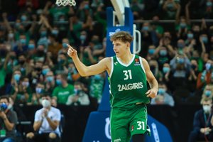 R. Jokubaitis į svajonių starto penketą įrašė ir tėtį, ir du gynėjus iš Graikijos