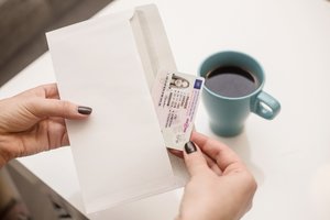 Šiemet dvigubai daugiau vairuotojų pažymėjimą užsisakė internetu: kaip tą galima padaryti