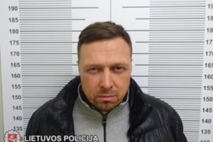 Sukčius sukūrė visą vagystės schemą: nuo apsimetimo pirkėju iki automobilio rakto nuskenavimo