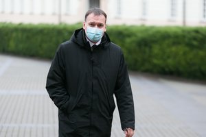 K. Adomaitis po susitikimo su G. Nausėda: kelius tiesti reikia ne ten, kur gyvena kažkieno uošvienė