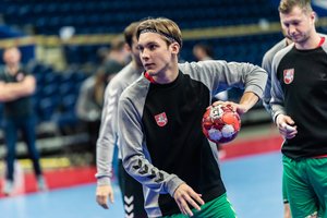 Rungtynių su Islandija atradimu tapęs M. Lapiniauskas: Varėnoje kiekvienas praeivis turi sąsajų su rankiniu