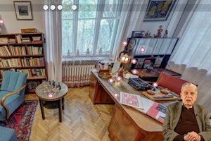 Kviečia kartu su poetu Tomu Venclova aplankyti jo vaikystės namus