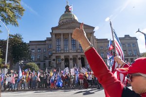 J. Bidenas: amerikiečiai nepalaikys bandymų pakeisti rinkimų baigtį