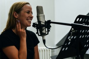 Aktorė Gelminė Glemžaitė: „Man įdomu kurti personažą pasitelkus vien balsą“