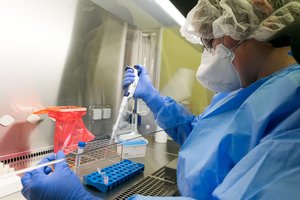 Koronavirusas plinta ligoninėse, globos namuose, įkalinimo įstaigose