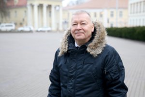 Po infarkto iš komos pabudęs Vytautas Grigaravičius bandys žengti pirmuosius žingsnius