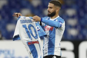 Varžovus sutriuškinusi „Napoli“ grįžo į pergalių kelią