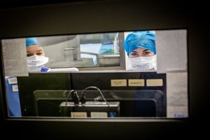 Lietuvoje sumažėjus ištirtų ėminių skaičiui – 1136 nauji koronaviruso atvejai, 13 žmonių mirė