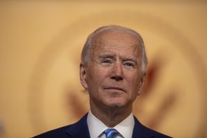 J. Bideno ryšių su visuomenei komandai vadovaus moterys