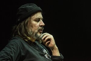 Oskaro Koršunovo ir Mariaus Ivaškevičiaus „Kantas“ keliasi į „Zoom“ platformą