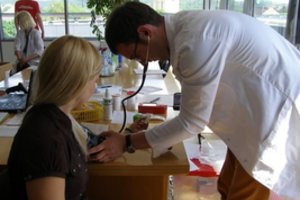 Papasakojo apie kraujospūdžio matavimo klaidas: susinervinus, išgėrus kavos ar pasportavus to geriau nedaryti