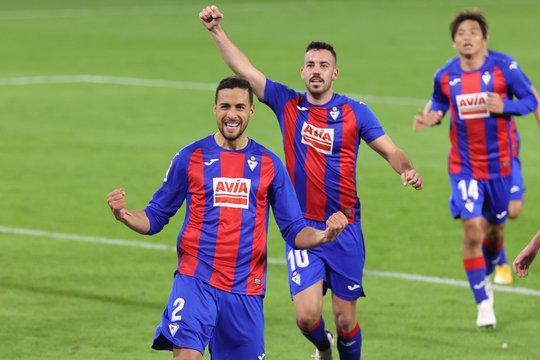 Varžovų klaidas įvarčiais vertęs „Eibar“ šventė pergalę Ispanijoje