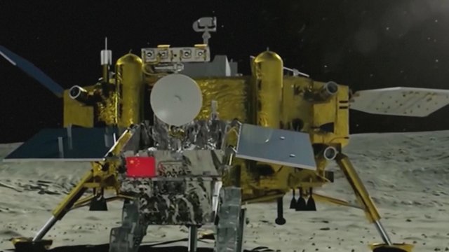Kinijos zondas sėkmingai nusileido mėnulyje: tikslas – mėnulio paviršiaus mėginiai