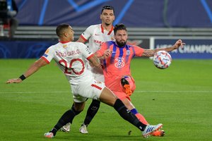 Čempionų lygoje – Londono „Chelsea“ puolėjo O. Giroud diena: įmušė keturis įvarčius