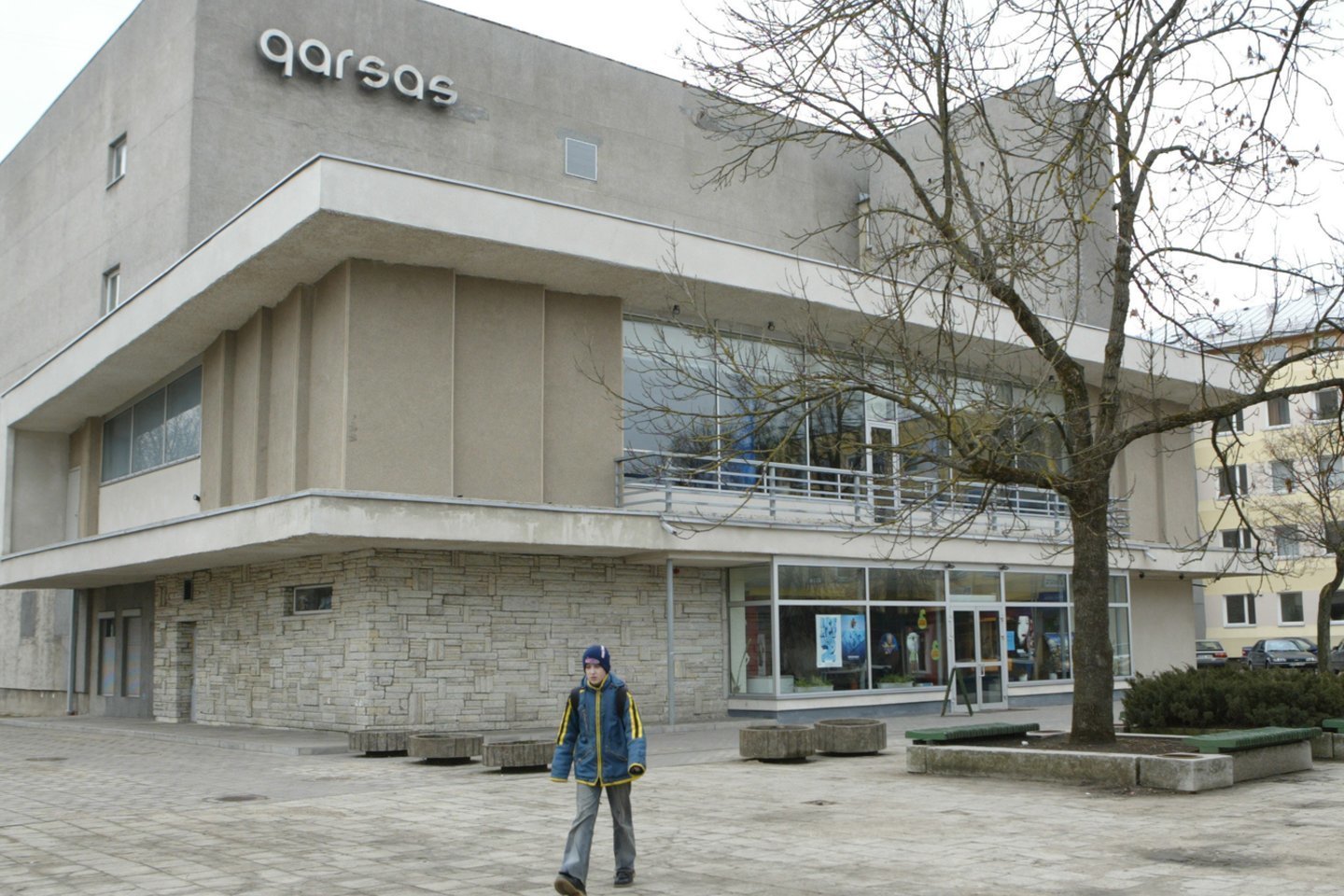 Senasis Panevėžio kino teatras „Garsas“ bus nugriautas.<br> T.Stasevičiaus nuotr.