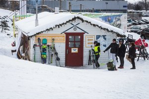 Dvigubas smūgis žiemos verslams: žlugdo net tik šilti orai, bet ir kartais nesuprantami ribojimai